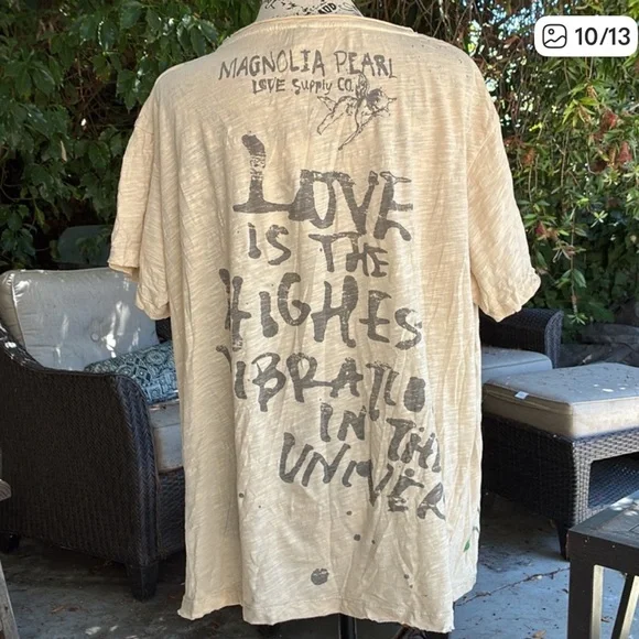 NWT🦌🦋🐦Magnolia Pearl 💯Cotton
Frolic Tee in One Size Fits Most - Picture 10 of 13